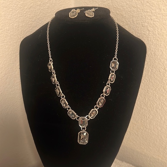 “NEW” FASHION JEWELRY SET - Picture 2 of 8